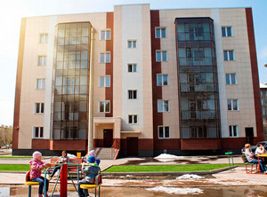 В Октябрьском районе г.Красноярска. Введен в эксплуатацию в 2008 г.